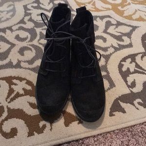 Sorel wedge booties size 10